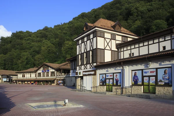 Rosa choetor alpine resort in Krasnaja Poljana. — Stockfoto