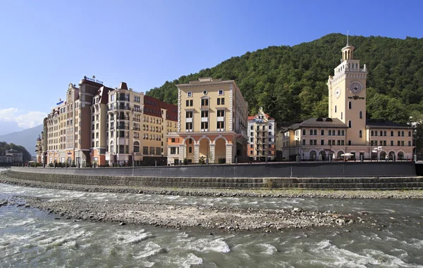 Rosa Khutor Alpine Resort en Krasnaya Polyana . —  Fotos de Stock