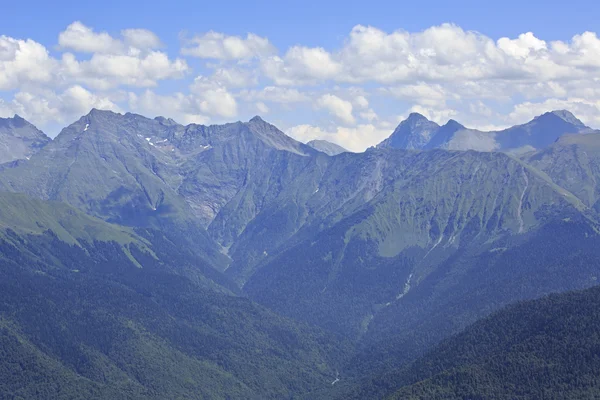Montagne del Caucaso a Krasnaya Polyana . — Foto Stock