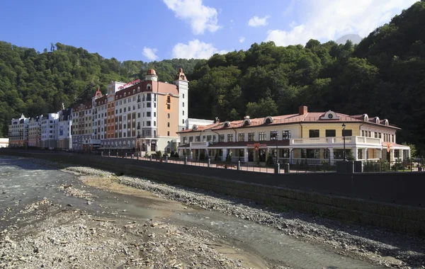 Rosa Khutor Alpine Resort en Krasnaya Polyana . — Foto de Stock