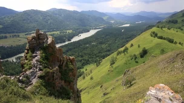 Monte Dedo Sangrento em Altai Krai. Rússia . — Vídeo de Stock