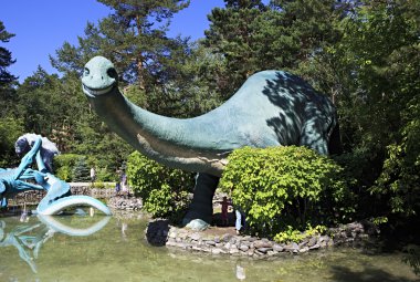 heykel dinozorlar novosibirsk Hayvanat Bahçesi. Rusya.
