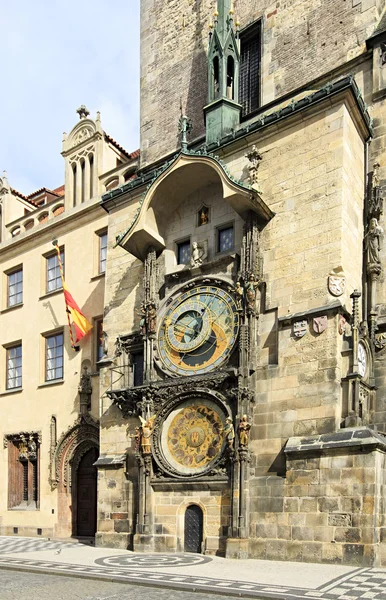 Stará radnice a orloj (Staroměstská radnice). — Stock fotografie