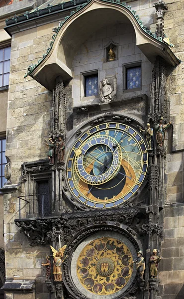 Stary Ratusz i zegarem astronomicznym (staromestska radnice). — Zdjęcie stockowe