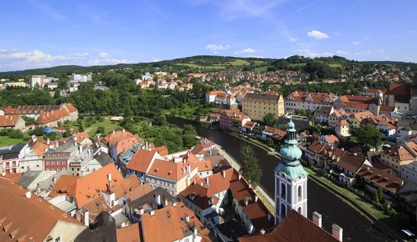 Krásné letní krajina historické centrum města Český krumlov. — Stock fotografie