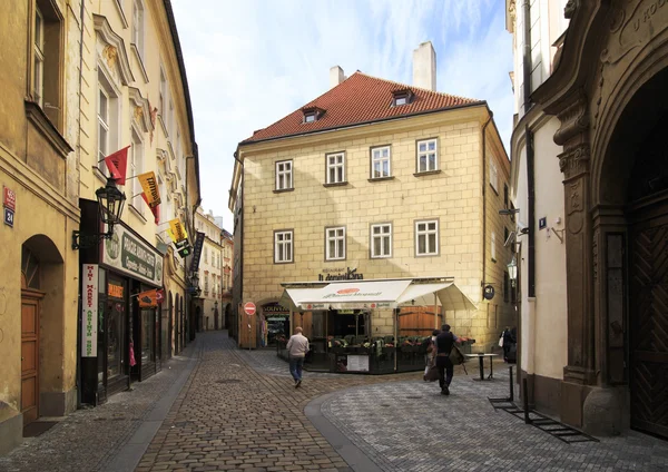 Architektury w zabytkowym centrum Pragi. — Zdjęcie stockowe