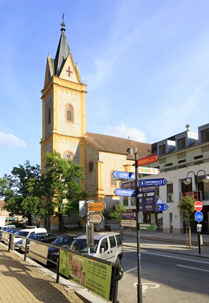 Cidade Hluboka nad Vltavou in República Checa . — Fotografia de Stock