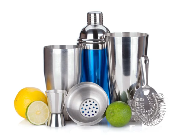 Cocktail shaker, strainer, measuring cup, drinking straws and ci — Stock Photo, Image