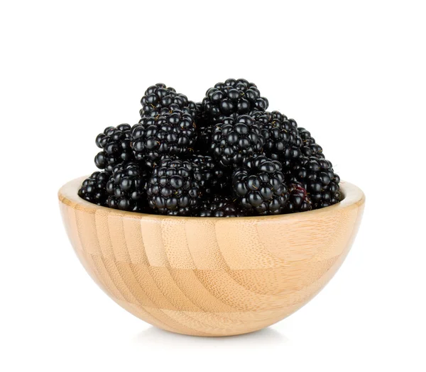 BlackBerry w drewniane miski — Zdjęcie stockowe