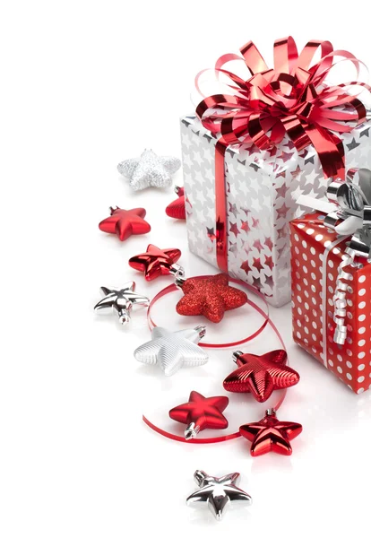Confezioni regalo di Natale e arredamento — Foto Stock