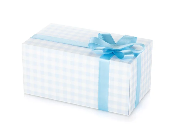 Caixa de presente azul com fita e arco — Fotografia de Stock