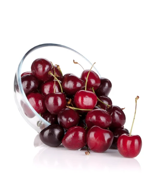 Ripe cherries in a glass bowl — Stock Photo, Image