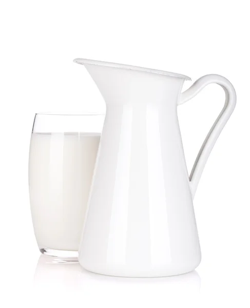 Jarra de leche y vidrio —  Fotos de Stock