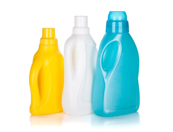 Tre bottiglie di plastica di prodotto per la pulizia — Foto Stock