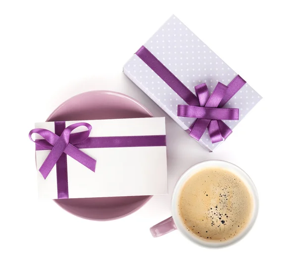 Violet coffee cup, gift box and love letter — Stock Photo, Image