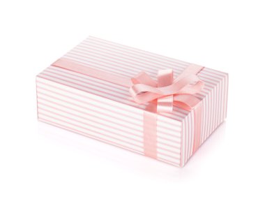 Şerit ve yay pembe hediye kutusu