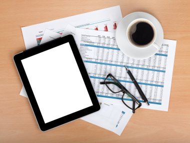 numaraları ve grafikler ile evrak ile boş ekran tablet