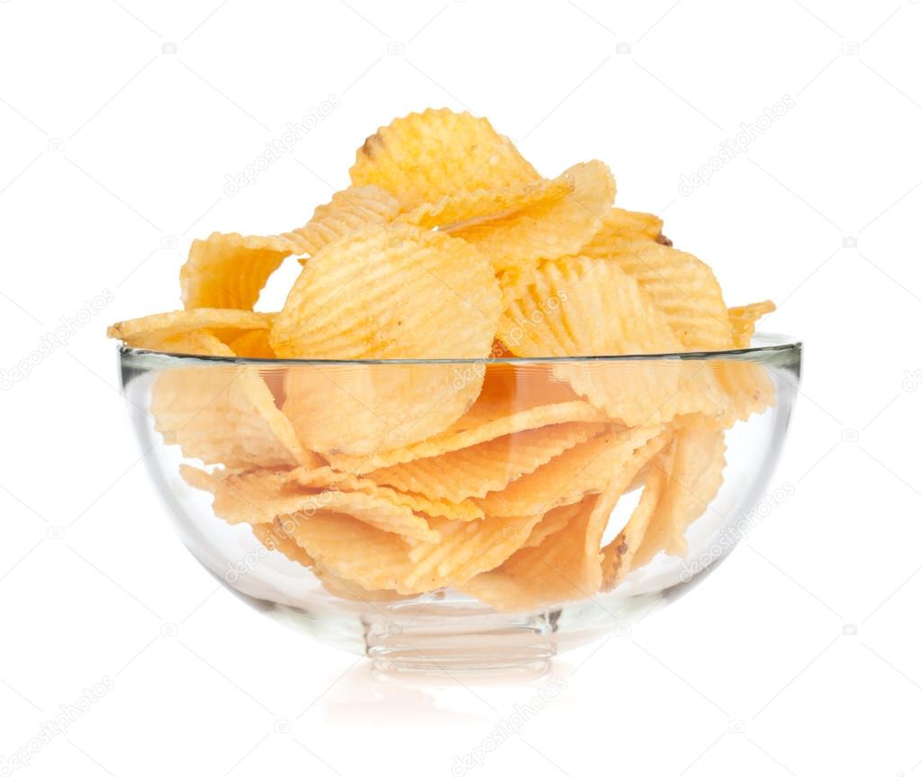 Potato chips in glass bowl