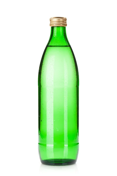 Garrafa de vidro de água espumante — Fotografia de Stock