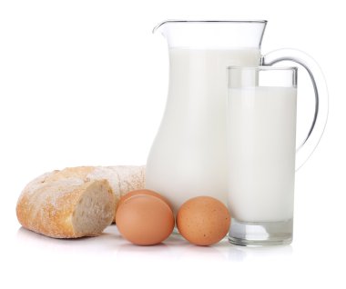 süt sürahi, bardak, yumurta ve ekmek