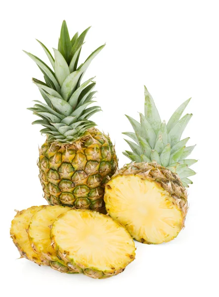 Viipaloitu ananas — kuvapankkivalokuva