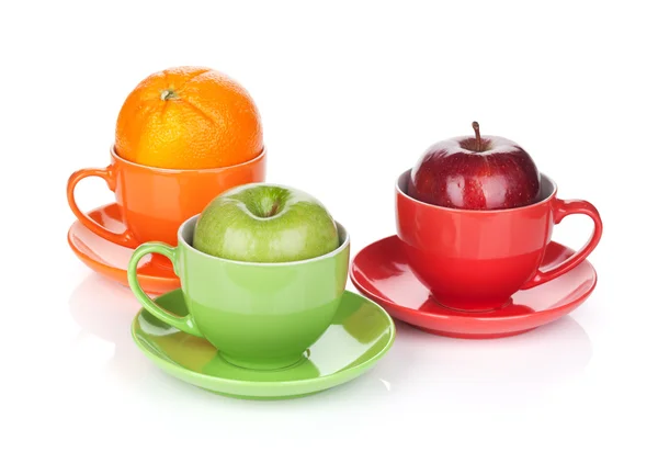 Яблочный и апельсиновый чай — стоковое фото