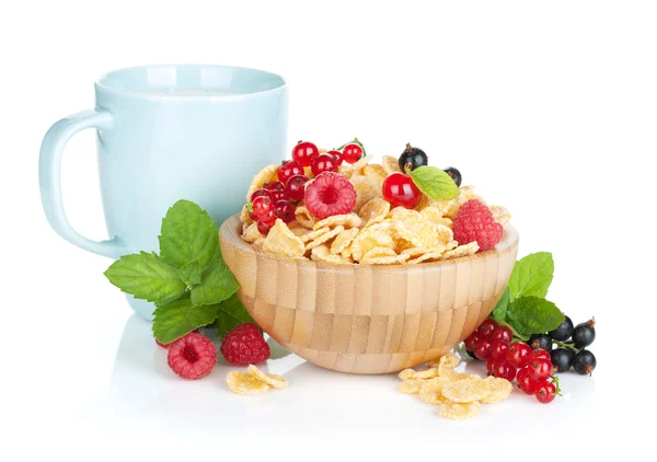 Frische Cornflakes mit Beeren — Stockfoto