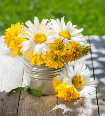 taze Bahçe çiçek buketi