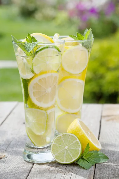 自制柠檬水 — 图库照片