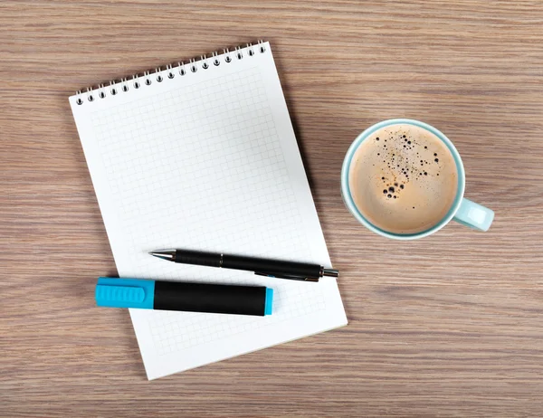 Blank notepad and coffee cup — Stock Photo, Image