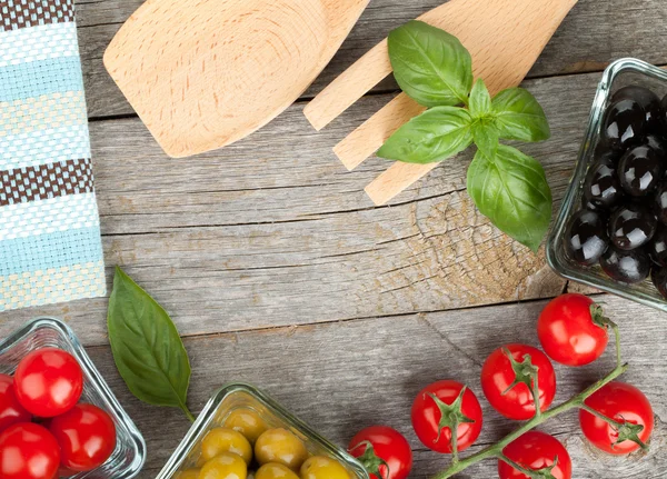 Fruit, groenten en gebruiksvoorwerpen — Stockfoto