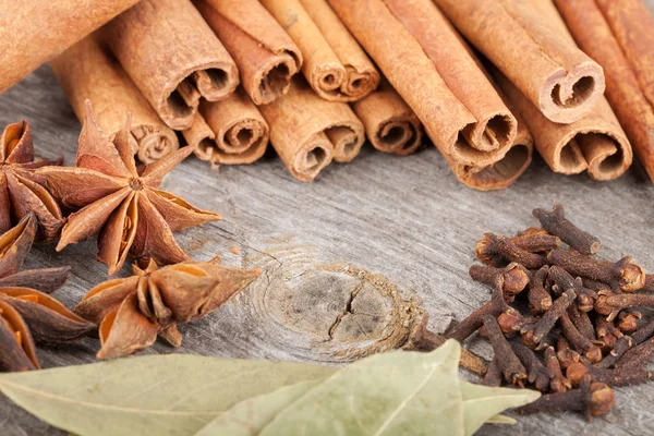 Herbs and spices — Stock Photo, Image