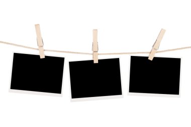 Clothesline üzerinde asılı boş fotoğraf