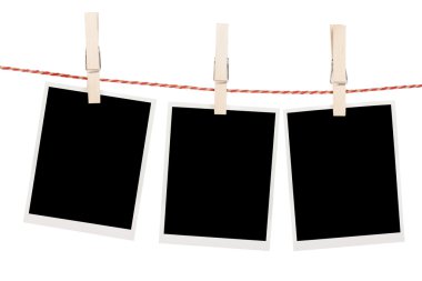 Clothesline üzerinde asılı boş fotoğraf