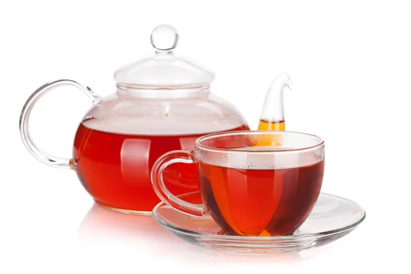 Glas cup en theepot van zwarte thee — Stockfoto