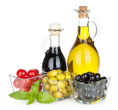 zeytin, domates, ot ve baharat