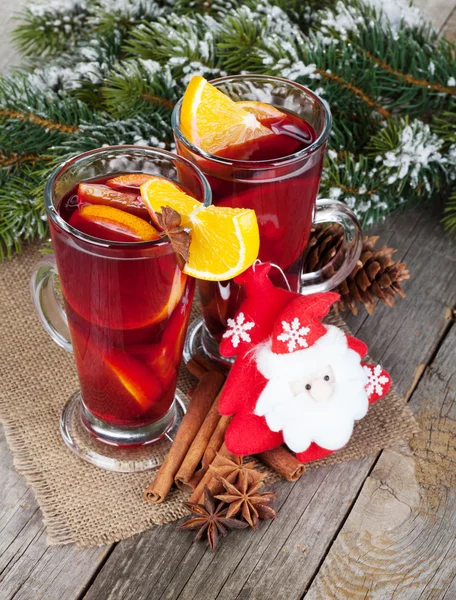 Christmas mulled wine with fir tree — Stock Photo, Image