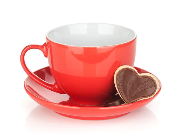 Copo de café vermelho e biscoitos de chocolate — Fotografia de Stock