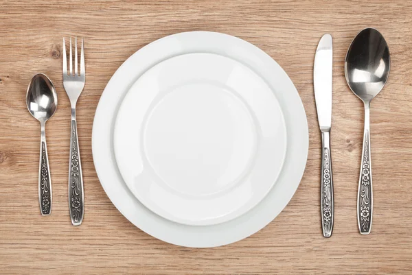 Empty plate and silverware set — Stock Photo, Image