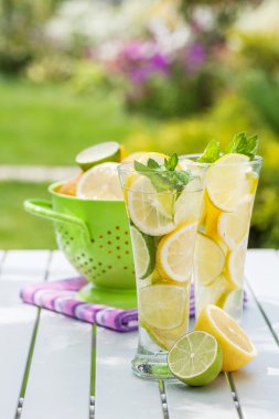 ev yapımı limonata