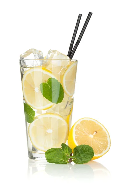 Glass of lemonade with lemon and mint — Stock Photo, Image