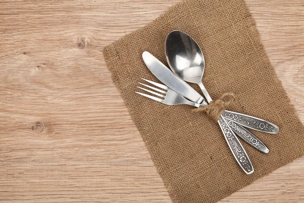 Silver eller bestick set med gaffel, sked och kniv — Stockfoto