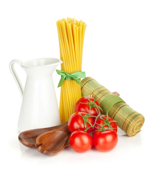 Nudeln mit Tomaten — Stockfoto