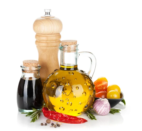 Olivový olej a ocet s kořením — Stock fotografie