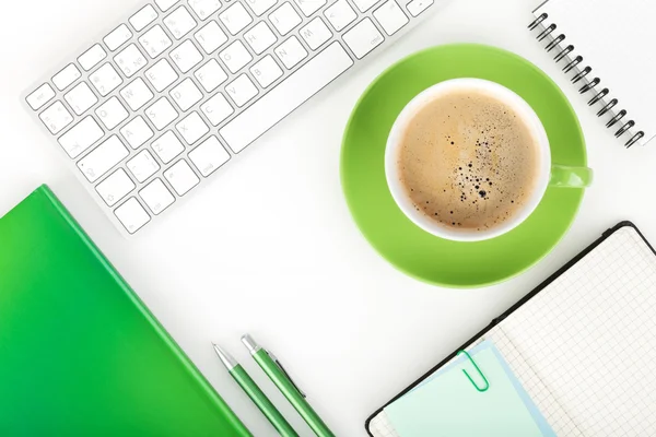 Tasse à café et fournitures de bureau — Photo