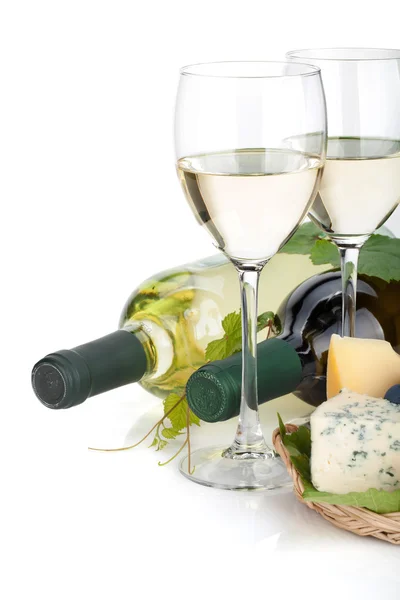 Vino bianco, formaggio e uva — Foto Stock