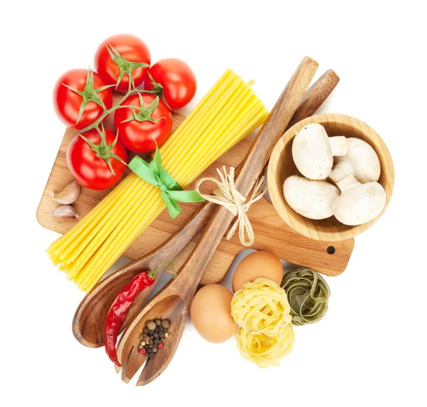 Pasta and ingredients — Stock Photo, Image