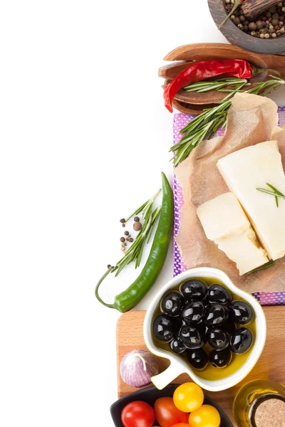 Parmesan cheese, tomatoes, herbs and spices — Stock Photo, Image