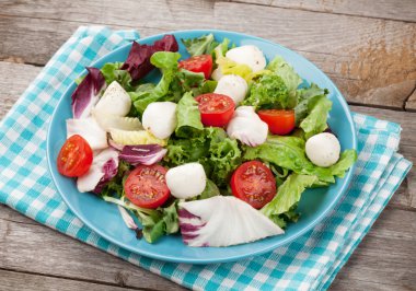 Taze sağlıklı salata