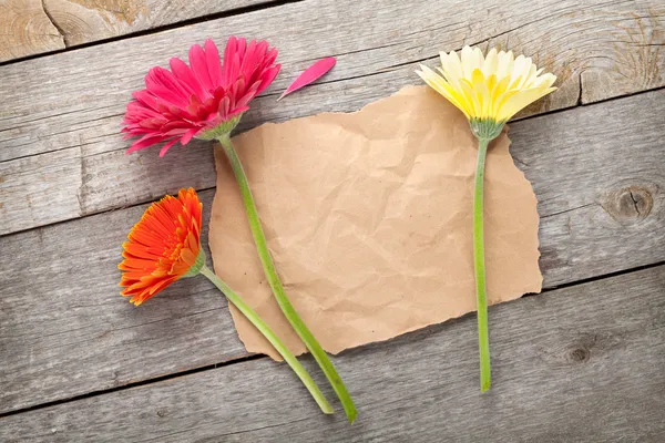 Flowers with paper — Stock Photo, Image